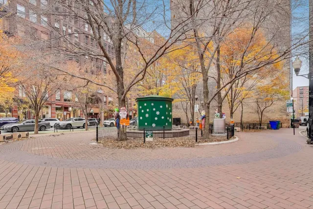 $2,000 | 780 South Federal Street, Unit 903, Chicago, IL 60605