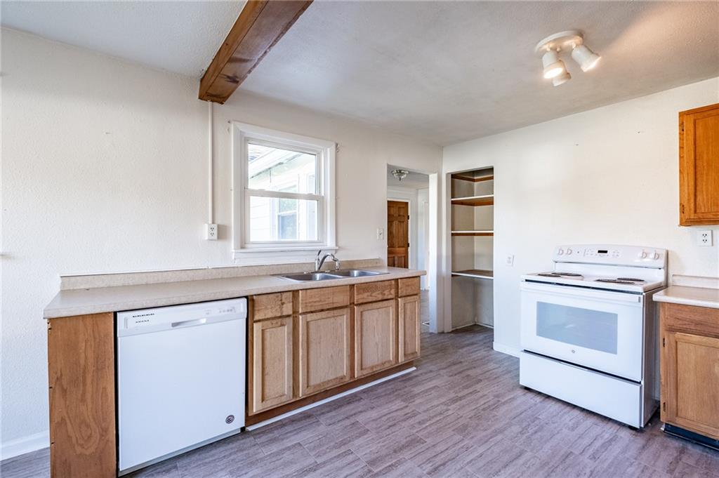 8611 West Georgetown Road Columbus, IN 47201 - Photo 6 of 16