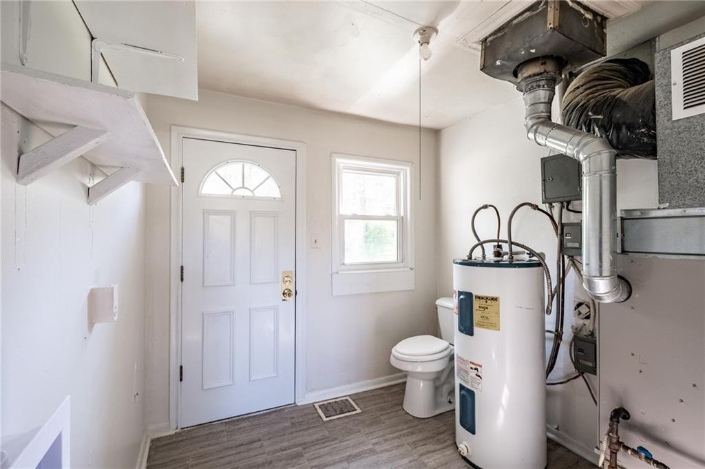 8611 West Georgetown Road Columbus, IN 47201 - Photo 9 of 16