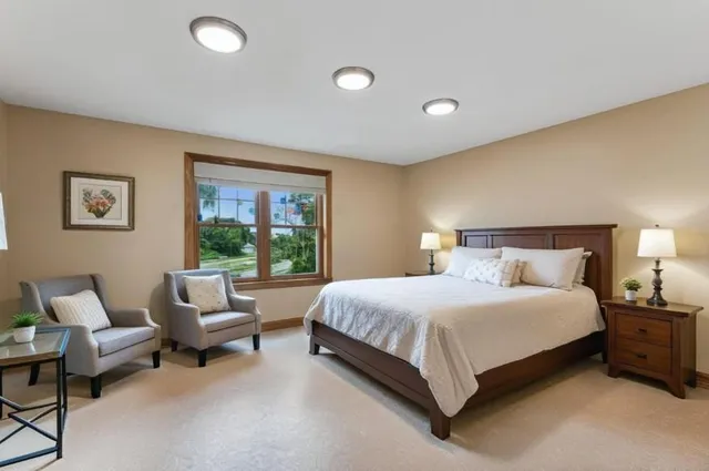 $580,000 | 4584 Lake Court, White Bear Lake, MN 55110