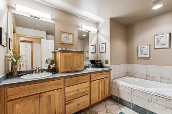 $495,000 | 4584 Lake Court, White Bear Lake, MN 55110