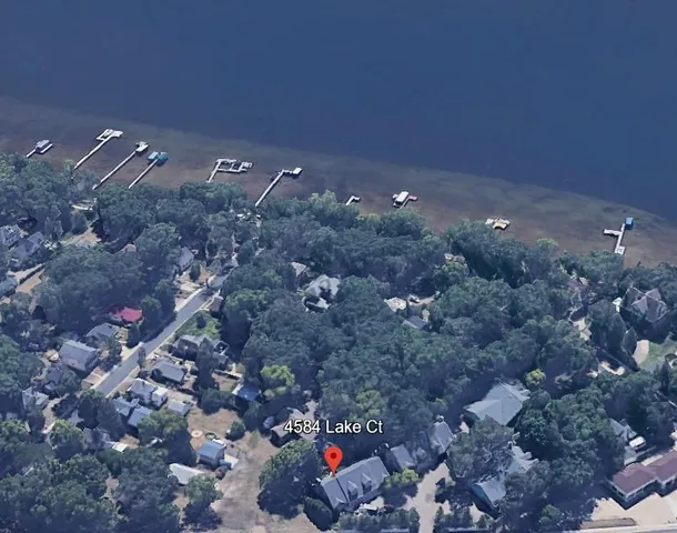 $580,000 | 4584 Lake Court, White Bear Lake, MN 55110