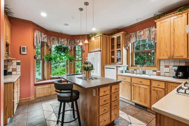 $549,000 | 4584 Lake Court, White Bear Lake, MN 55110