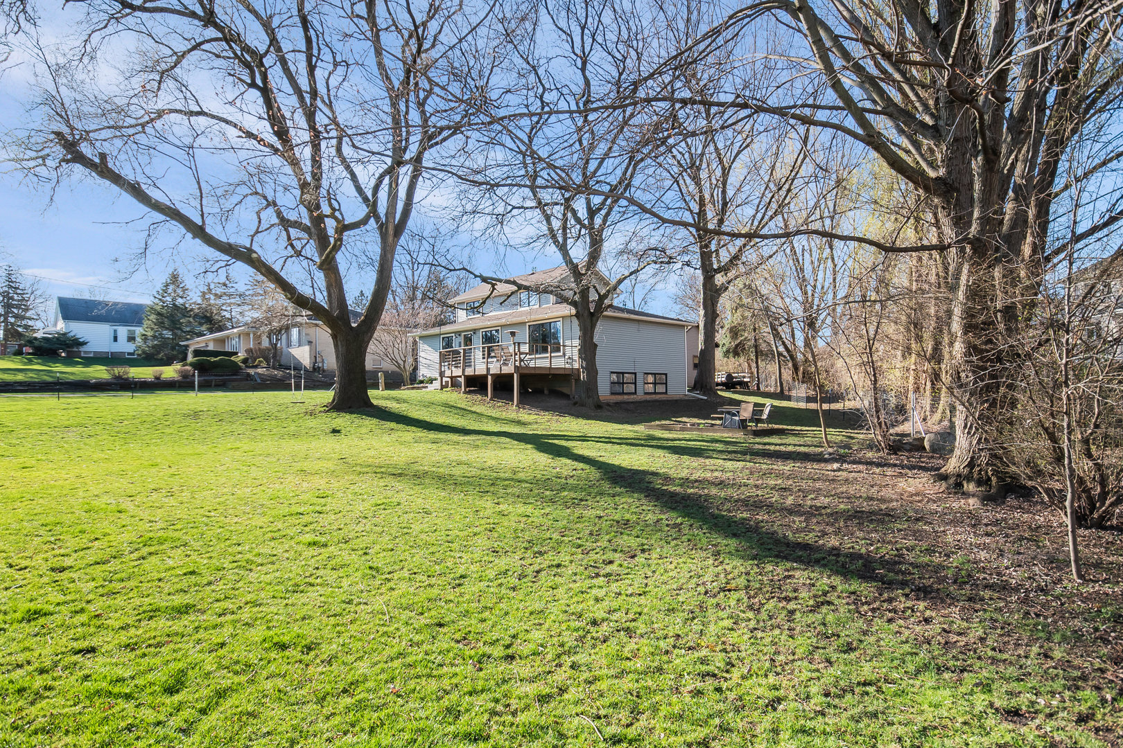 555 Oldfield Road Downers Grove, IL 60516 - Photo 32 of 42 Gallery Image 32