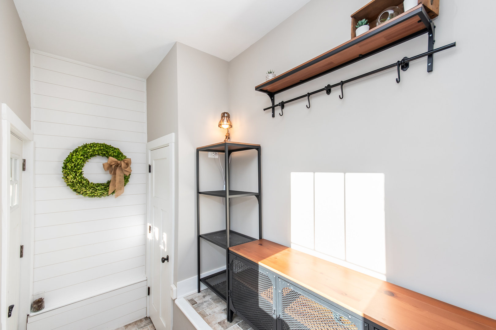555 Oldfield Road Downers Grove, IL 60516 - Photo 4 of 42 Gallery Image 4
