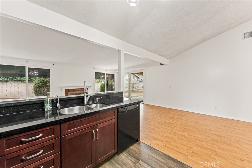 915 Church Street Redlands, CA 92374 - Photo 11 of 36