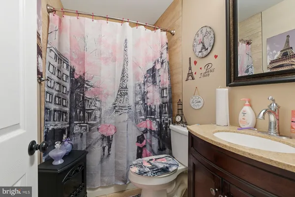 $2,050 | 2874 Tolbut Street, Philadelphia, PA 19136