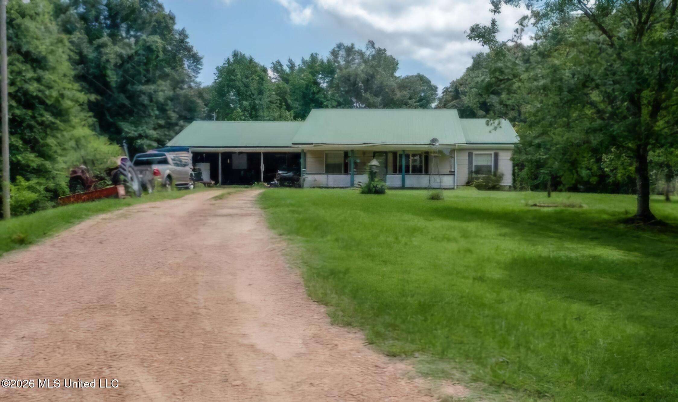247 Sandy Branch Road Sarah, MS 38665 - Photo 3 of 11 1000023526