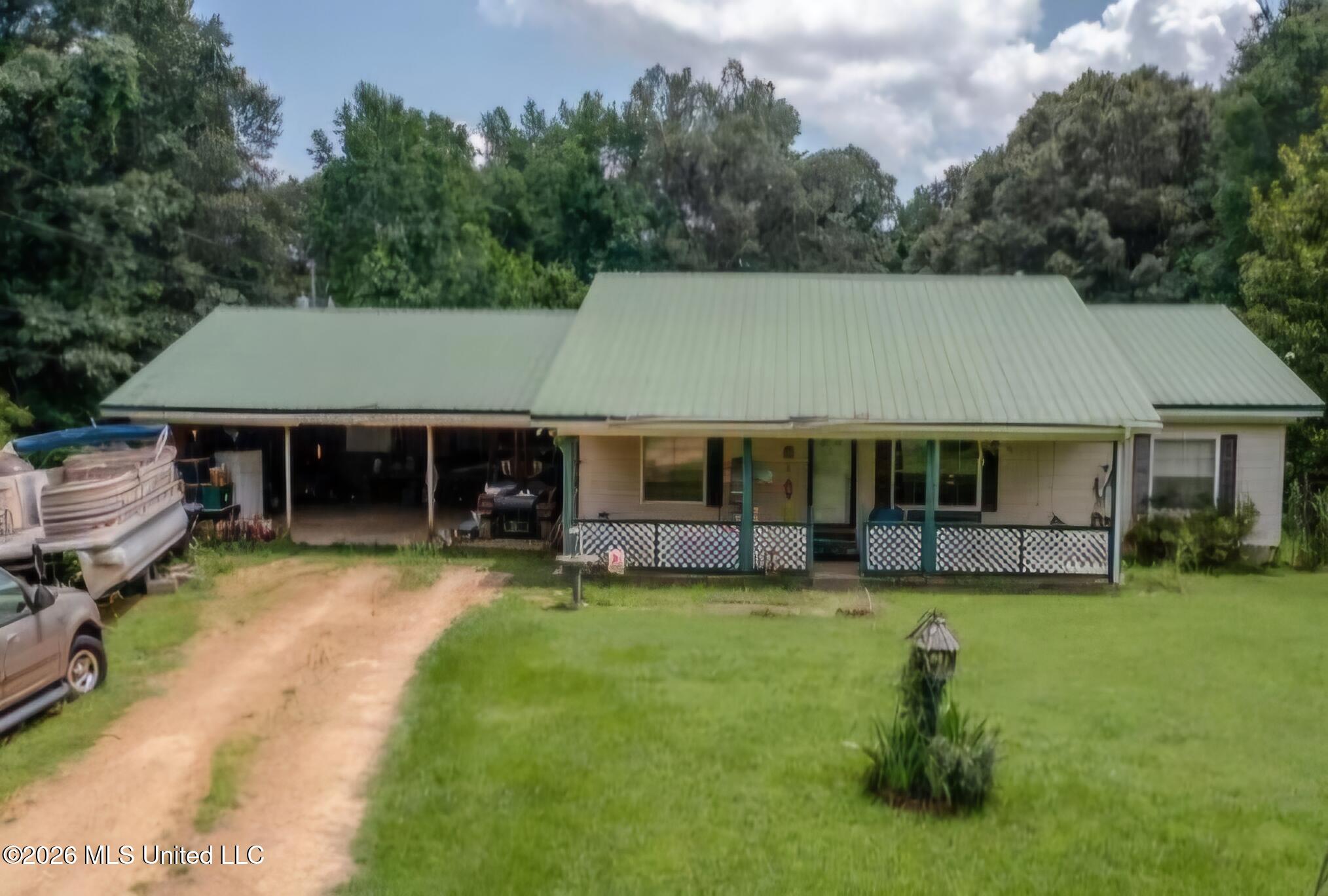 247 Sandy Branch Road Sarah, MS 38665 - Photo 4 of 11 MOBILE HOME 1