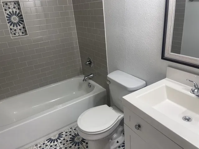 $149,000 | 411 Smith Street, Bonham, TX 75418