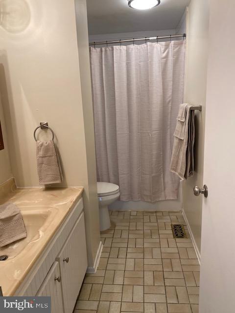 12510 Tove Road Clinton, MD 20735 - Photo 11 of 29 Hall Bath