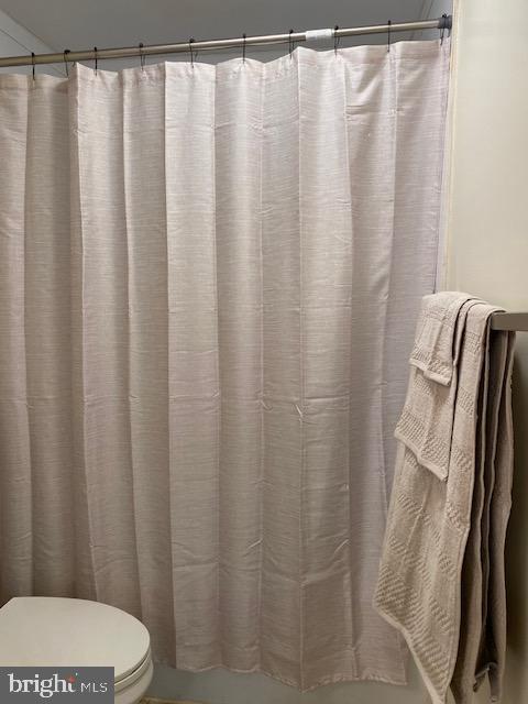12510 Tove Road Clinton, MD 20735 - Photo 9 of 29 Full Hall Bath tub w/shower