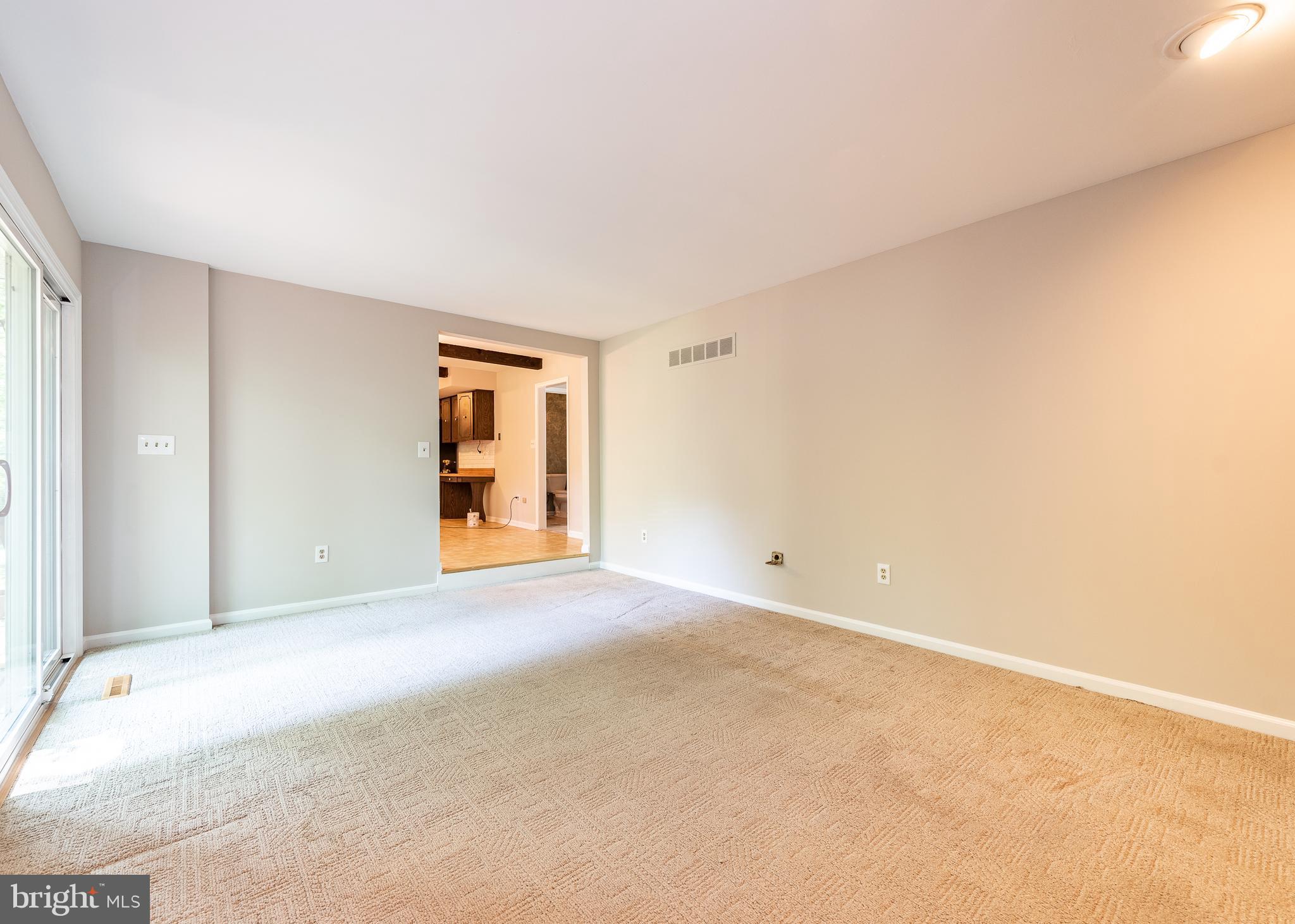 1638 Comanche Road Arnold, MD 21012 - Photo 13 of 39 Family Room