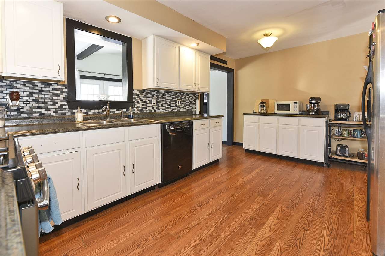 5 Charles Street Swanton, VT 05488 - Photo 4 of 23 Gallery Image 4