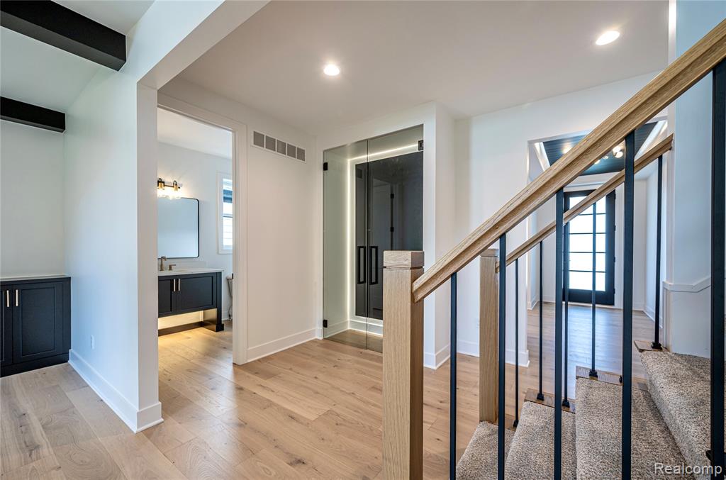 4101 Devon Road Royal Oak, MI 48073 - Photo 13 of 40 Gallery Image 13