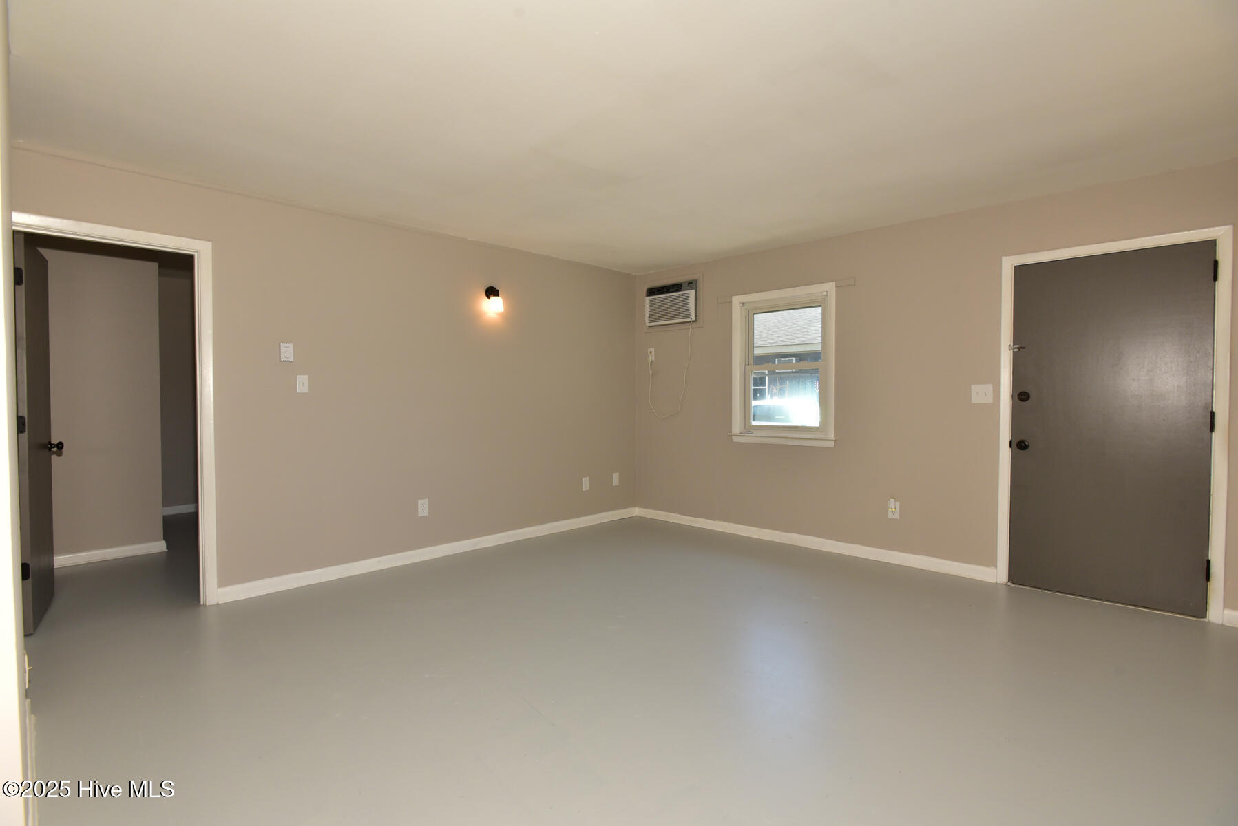 310 Roosevelt Road Jacksonville, NC 28540 - Photo 7 of 20 022