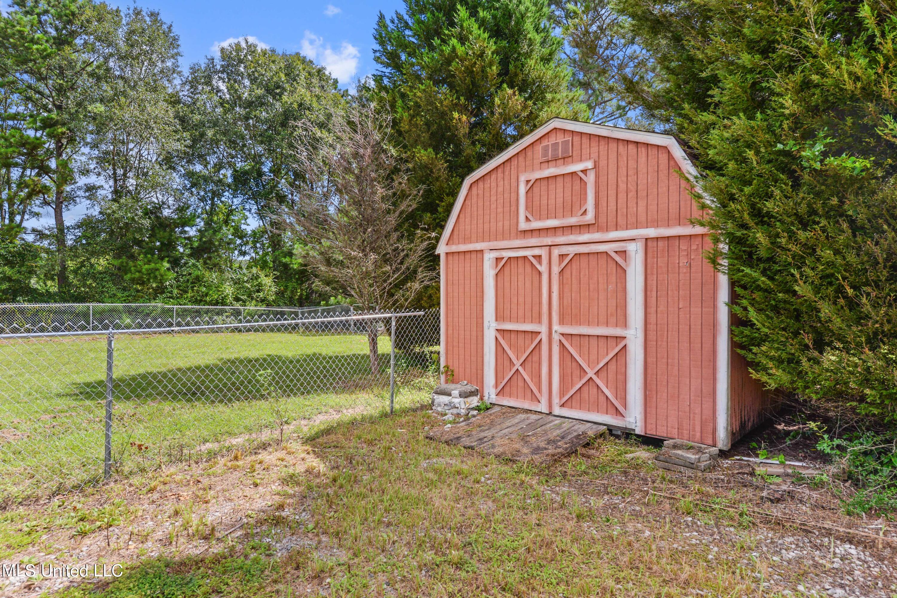 68 Duncan Hatten Road Wiggins, MS 39577 - Photo 23 of 33 023