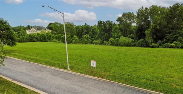 $479,000 | 7849 Splitlog Avenue, Kansas City, KS 66112