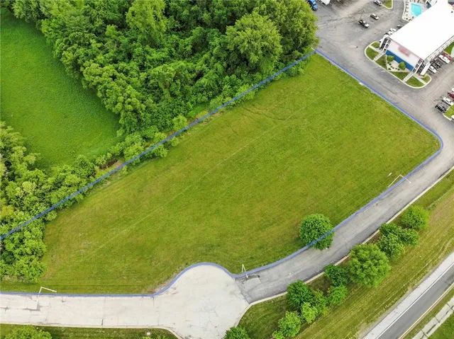 $479,000 | 7849 Splitlog Avenue, Kansas City, KS 66112