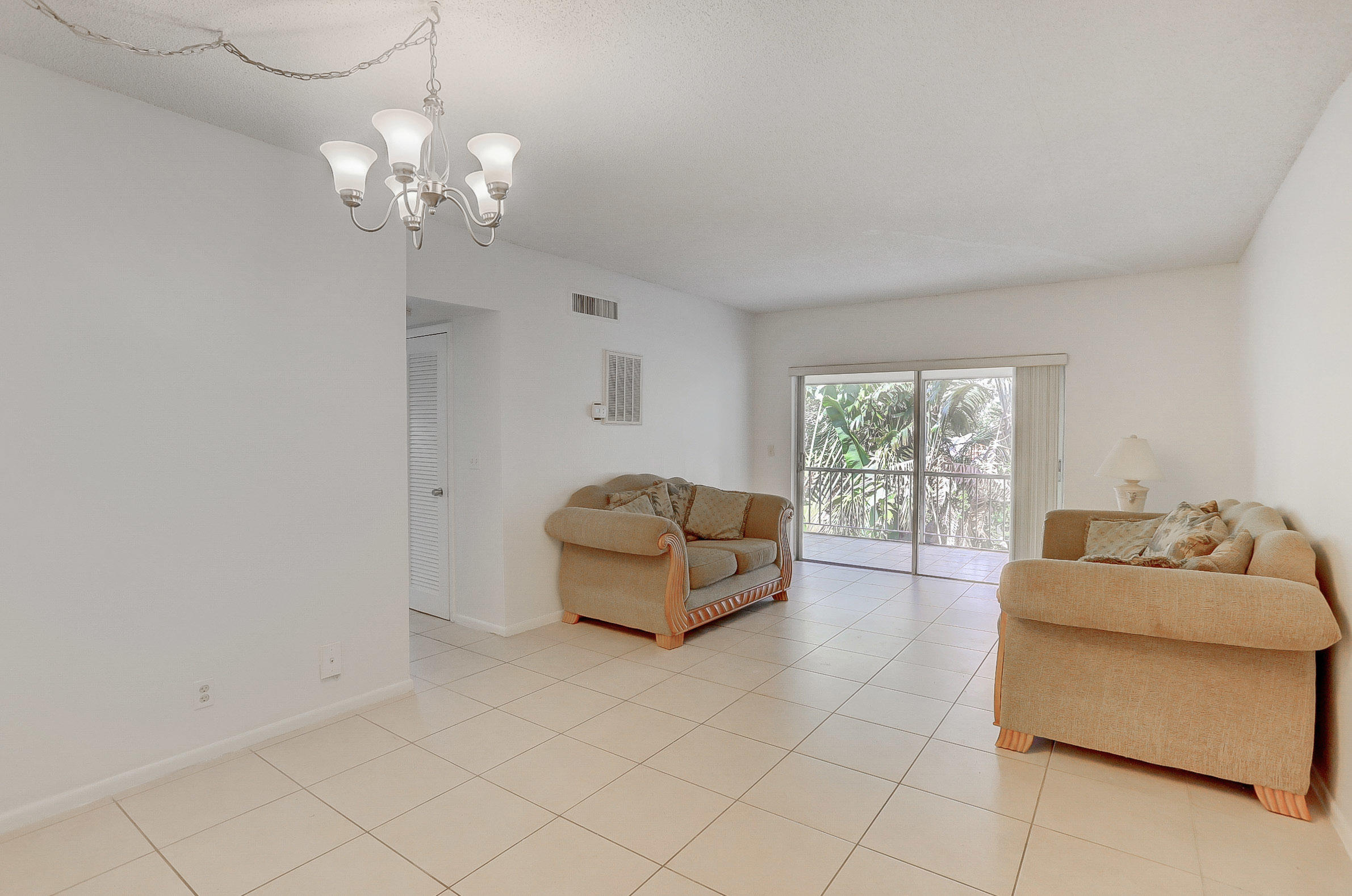 624 Northwest 13th Street, Unit 38 Boca Raton, FL 33486 - Photo 2 of 17 02_img_7392_3_4_5_6