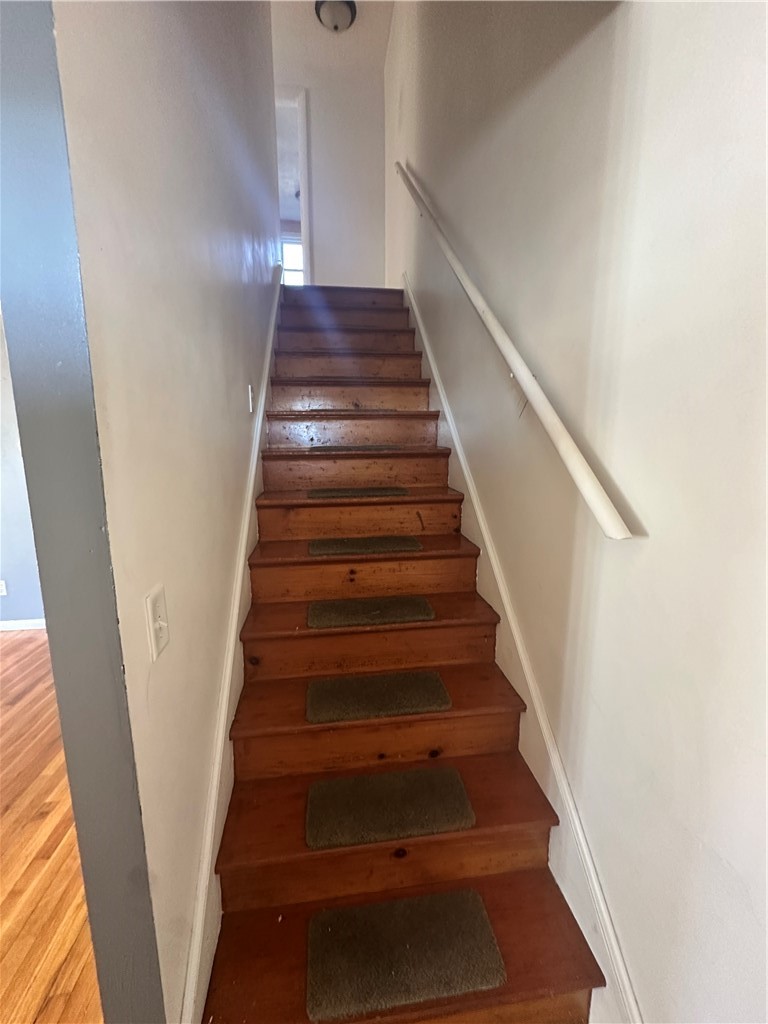 74 Lake Street Cranston, RI 02910 - Photo 21 of 28