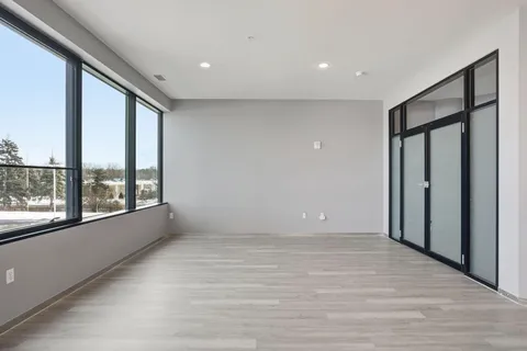 $220,000 | 5601 Smetana Drive, Unit 214, Minnetonka, MN 55343