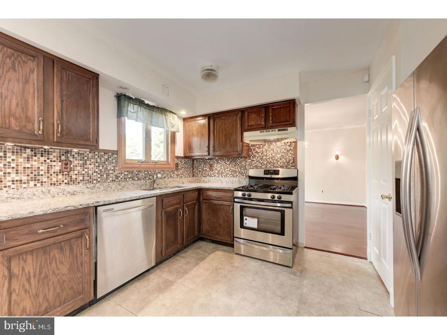 128 Chilton Road Langhorne, PA 19047 - Photo 6 of 25 Gallery Image 6