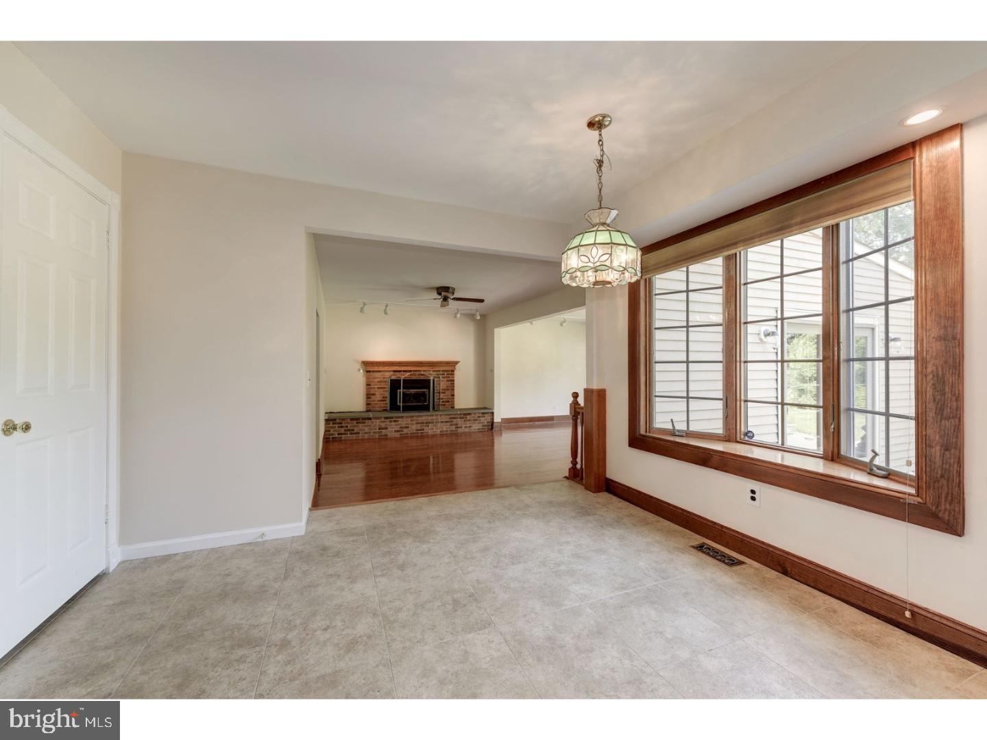 128 Chilton Road Langhorne, PA 19047 - Photo 8 of 25 Gallery Image 8