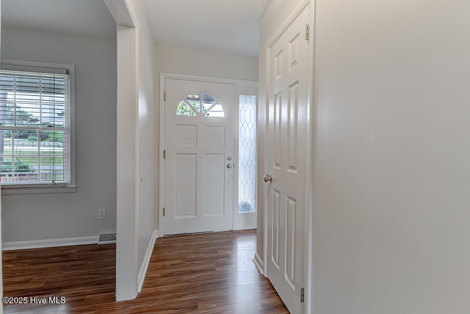 3209 South College Road Wilmington, NC 28409 - Photo 3 of 39 IMG_4604_5_6_7_8