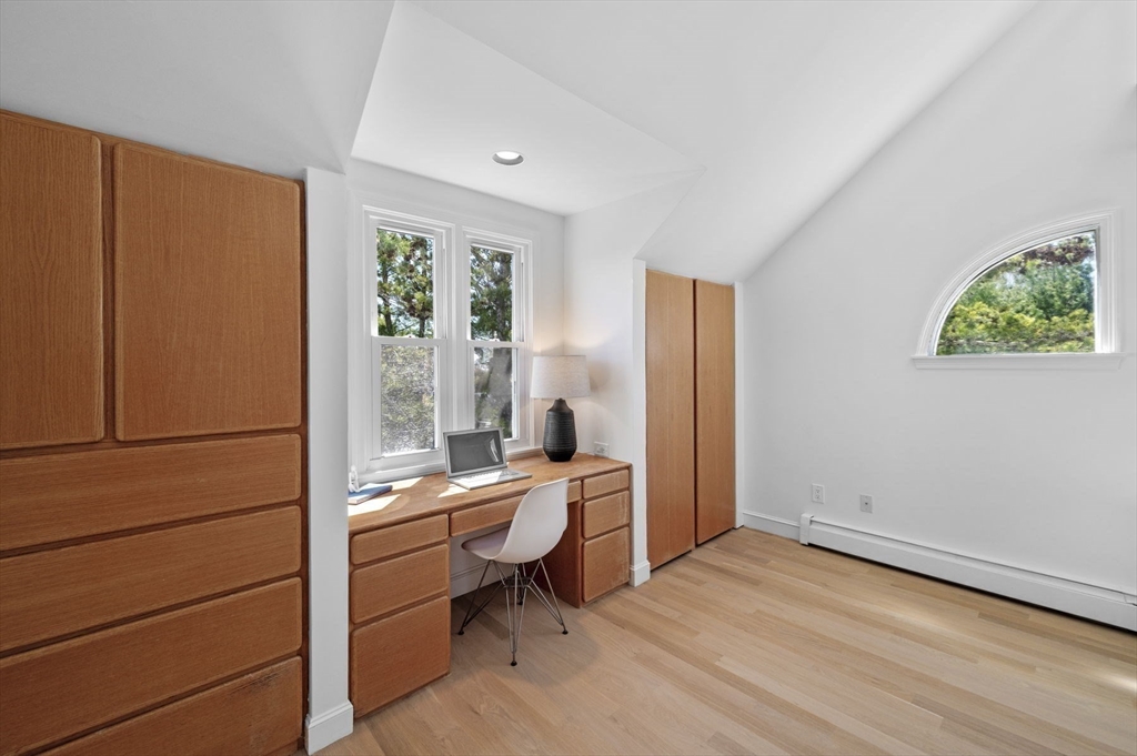 10 Rolleston Road Marblehead, MA 01945 - Photo 25 of 42 a room with a bed and a window