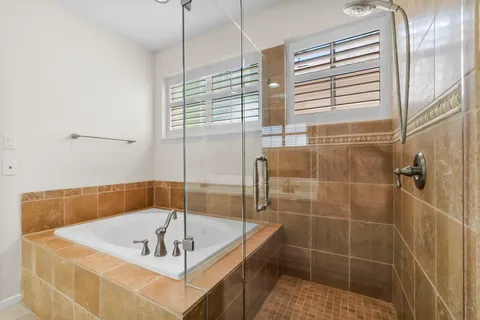 $650,000 | 78 North Cochrans Green Circle, The Woodlands, TX 77381