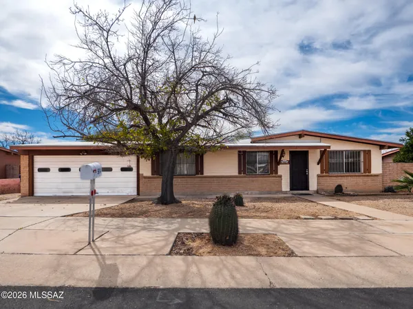 $1,550 | 9614 East Burnett Street, Tucson, AZ 85730