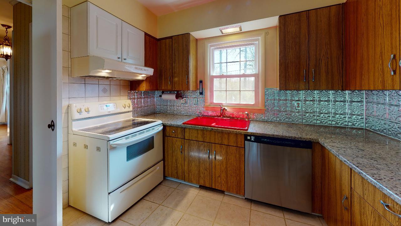1192 Hillcrest Road Odenton, MD 21113 - Photo 8 of 34 Gallery Image 8