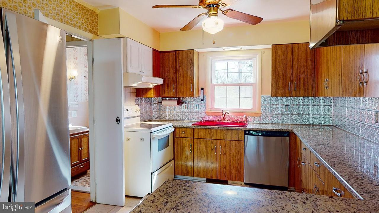 1192 Hillcrest Road Odenton, MD 21113 - Photo 9 of 34 Gallery Image 9