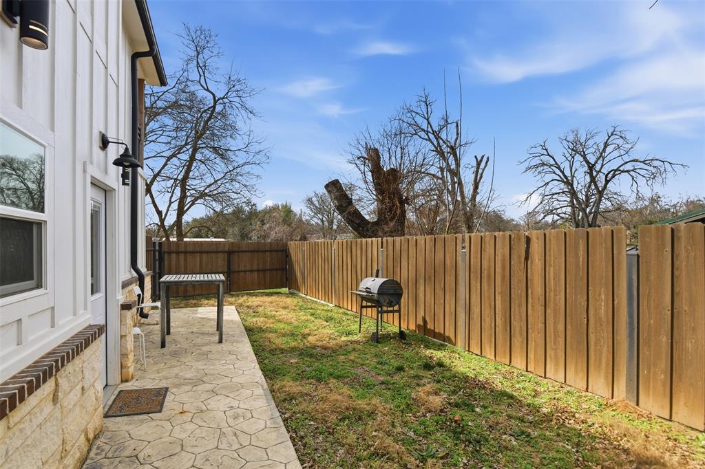 521 York Street Athens, TX 75751 - Photo 29 of 34 a view of outdoor space with seating area