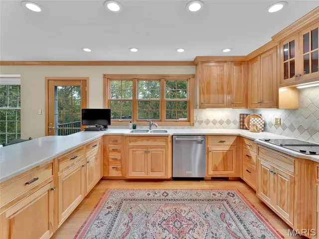 $625,000 | 1672 Ansonborough Drive, Chesterfield, MO 63017