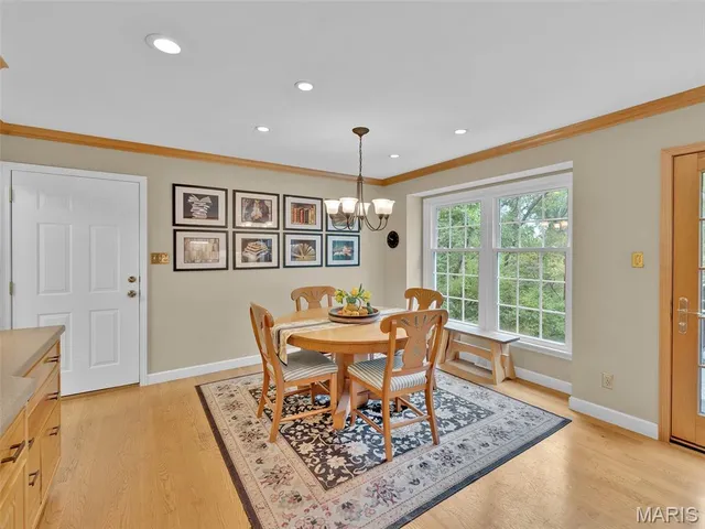 $625,000 | 1672 Ansonborough Drive, Chesterfield, MO 63017