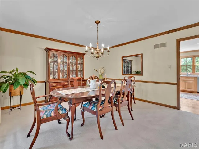 $625,000 | 1672 Ansonborough Drive, Chesterfield, MO 63017