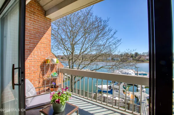 $935,000 | 15 River Road, Unit 205, Cos Cob, CT 06807