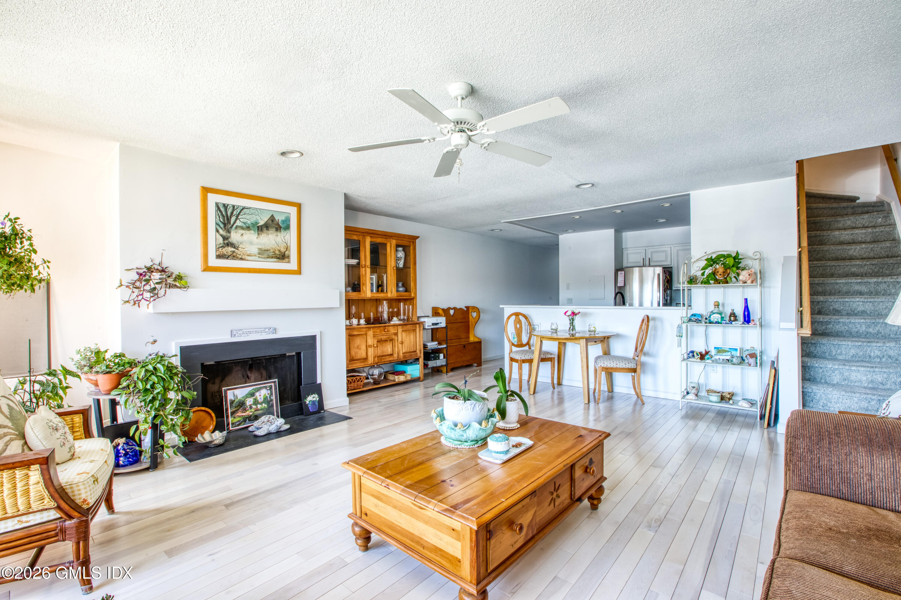 15 River Road, Unit 205 Cos Cob, CT 06807 - Photo 8 of 28 Livingroom