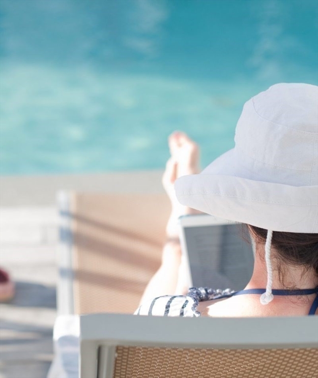 76 Orange Street Nantucket, MA 02554 - Photo 32 of 34 a view of a living room