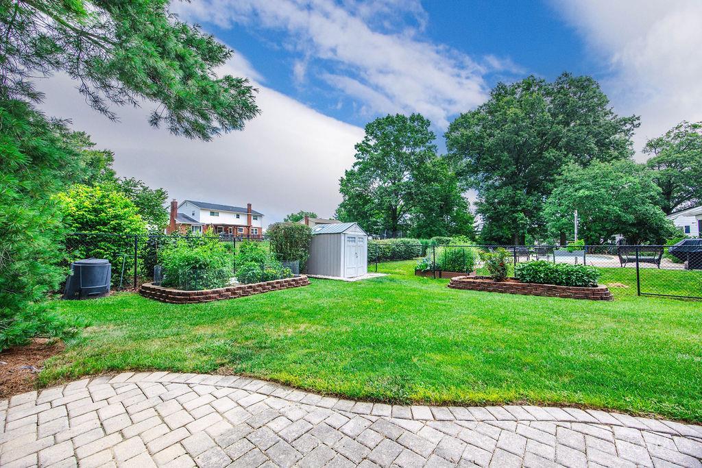 5720 Werk Road Cincinnati, OH 45248 - Photo 40 of 44