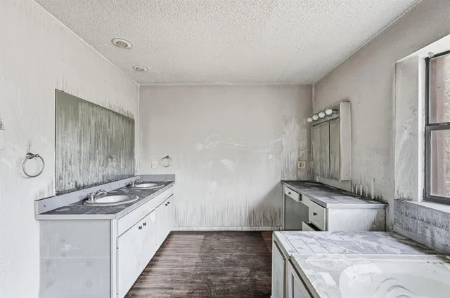 $303,000 | 3409 Buckingham Drive, Arlington, TX 76015