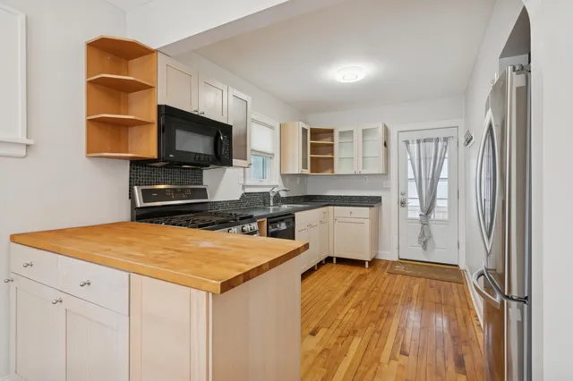 $325,000 | 314 East 50th Street, Minneapolis, MN 55419