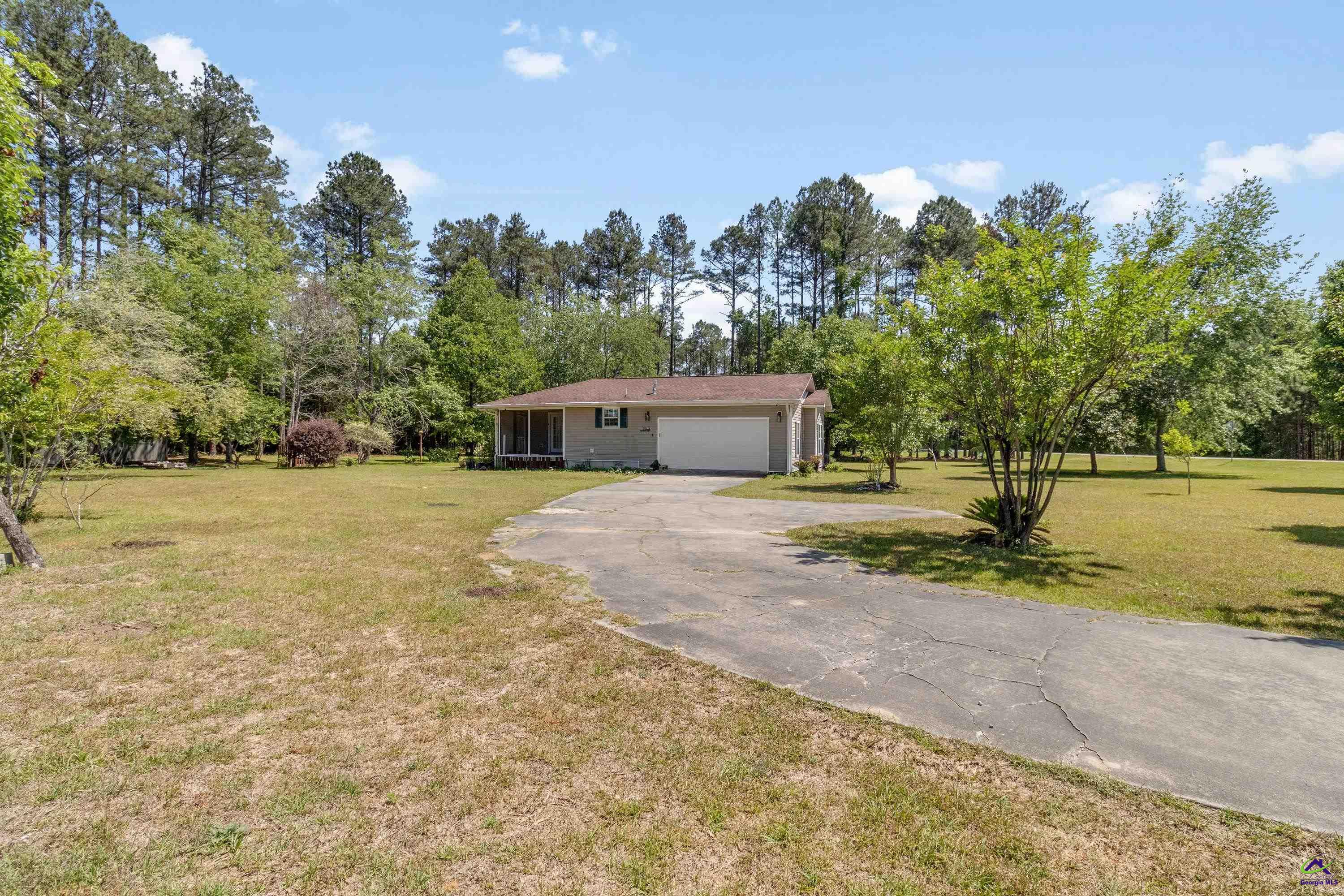 2049 Willow Lake Road Fort Valley, GA 31030 - Photo 2 of 42 Gallery Image 2