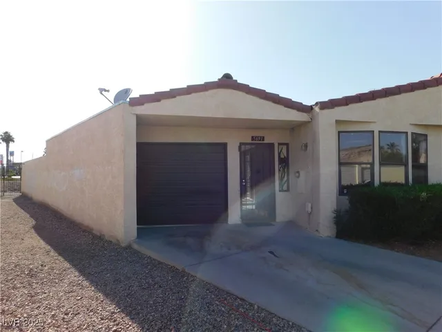 $1,495 | 5691 Hobble Creek Drive, Las Vegas, NV 89120