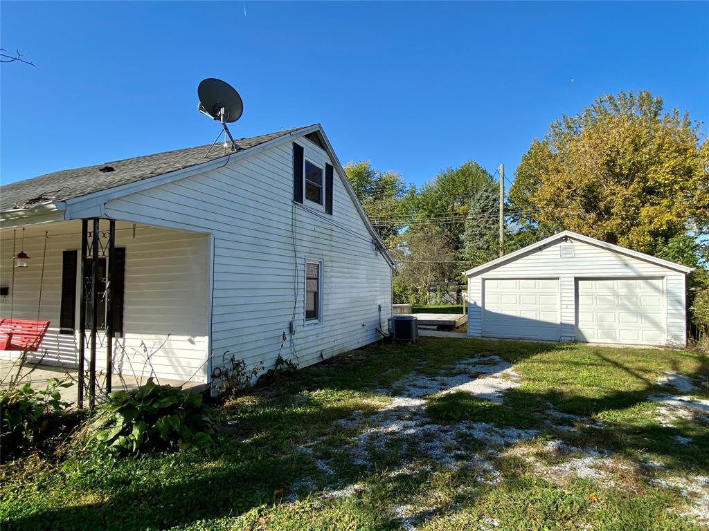 402 Elm Street Hope, IN 47246 - Photo 2 of 19 Gallery Image 2