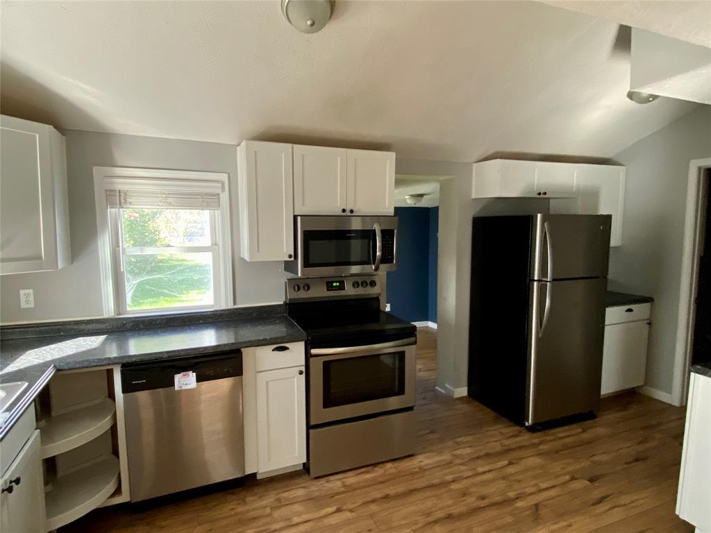 402 Elm Street Hope, IN 47246 - Photo 5 of 19 Gallery Image 5