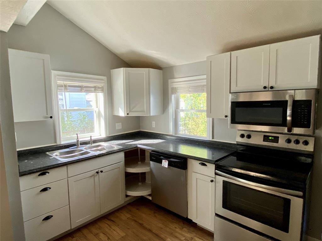 402 Elm Street Hope, IN 47246 - Photo 6 of 19 Gallery Image 6