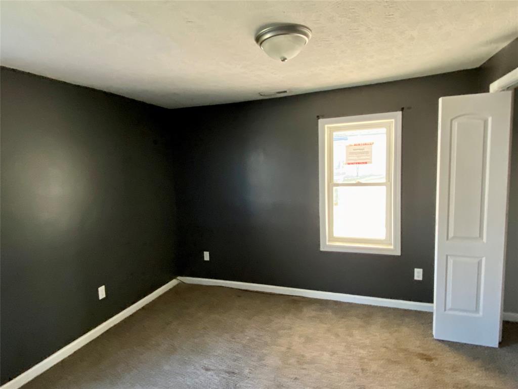 402 Elm Street Hope, IN 47246 - Photo 9 of 19 Gallery Image 9